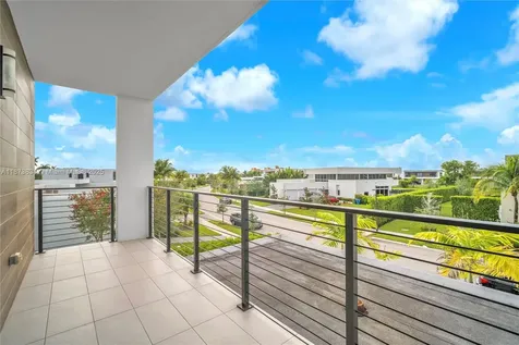 16572 S Botaniko Drive S Weston FL 33326