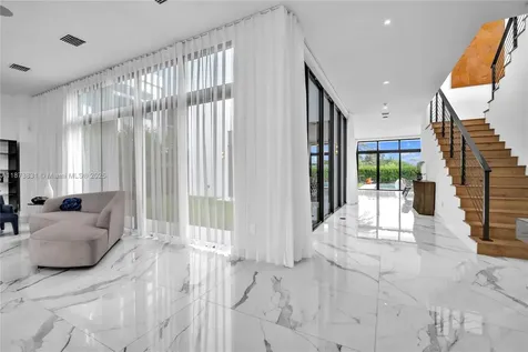 16572 S Botaniko Drive S Weston FL 33326