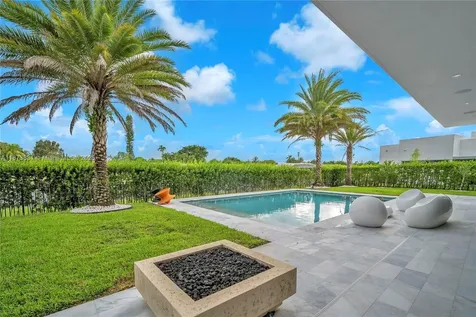 16572 S Botaniko Drive S Weston FL 33326