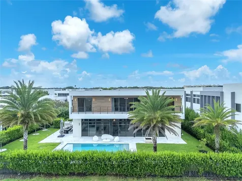 16572 S Botaniko Drive S Weston FL 33326