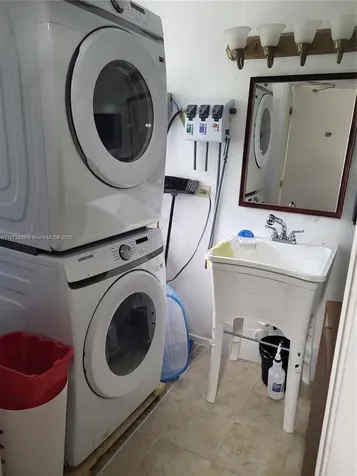 3621 NW 90th Terrace Sunrise FL 33351