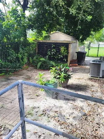 3621 NW 90th Terrace Sunrise FL 33351