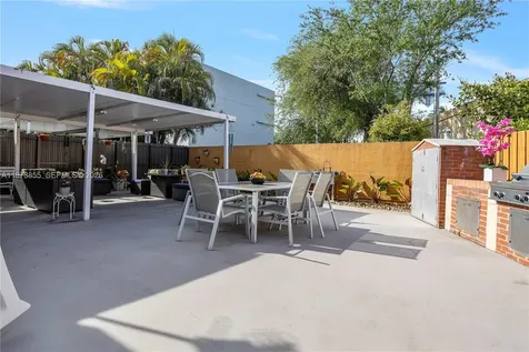 7801 SW 9th Terrace Miami FL 33144