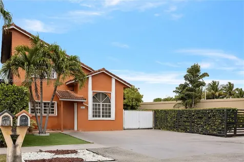 7801 SW 9th Terrace Miami FL 33144