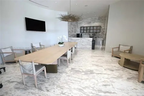 3250 NE 188th Street Aventura FL 33180