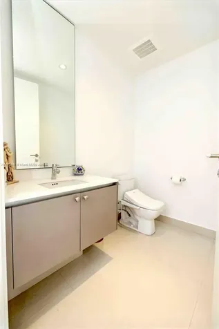 3250 NE 188th Street Aventura FL 33180