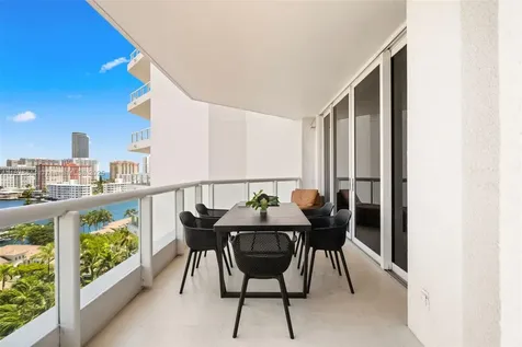 21200 Point Place Aventura FL 33180