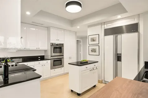 21200 Point Place Aventura FL 33180