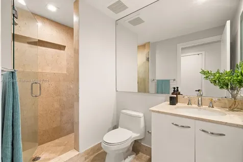 21200 Point Place Aventura FL 33180