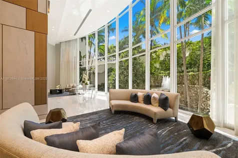 21200 Point Place Aventura FL 33180