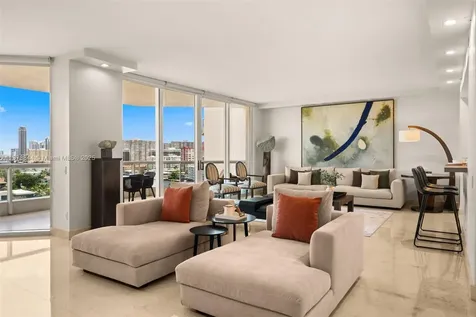 21200 Point Place Aventura FL 33180