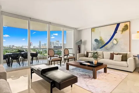 21200 Point Place Aventura FL 33180