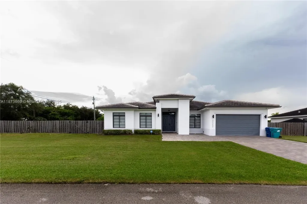 32352 SW 199th Place Homestead FL 33030