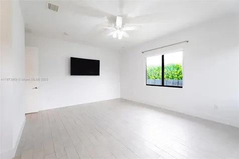 32352 SW 199th Place Homestead FL 33030