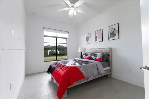 32352 SW 199th Place Homestead FL 33030