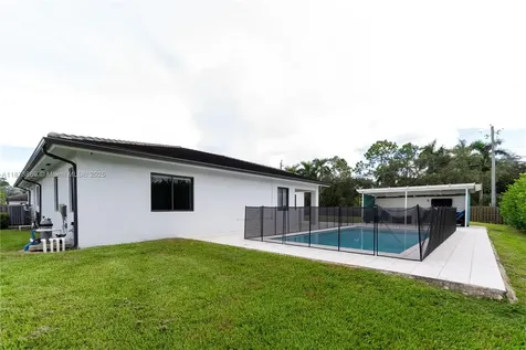 32352 SW 199th Place Homestead FL 33030