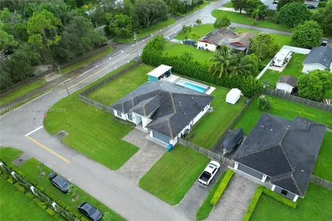 32352 SW 199th Place Homestead FL 33030