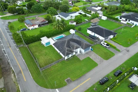 32352 SW 199th Place Homestead FL 33030
