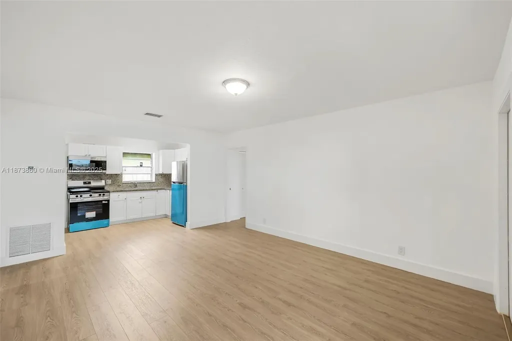 2033 Dewey Street Hollywood FL 33020
