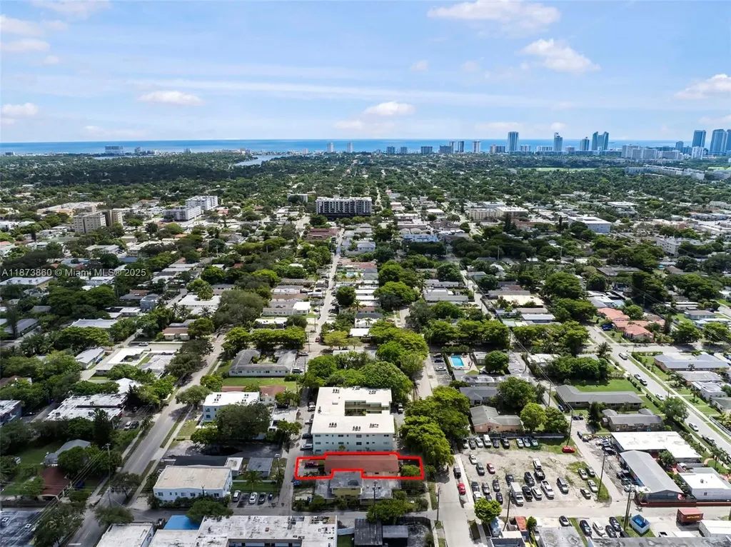 2033 Dewey Street Hollywood FL 33020