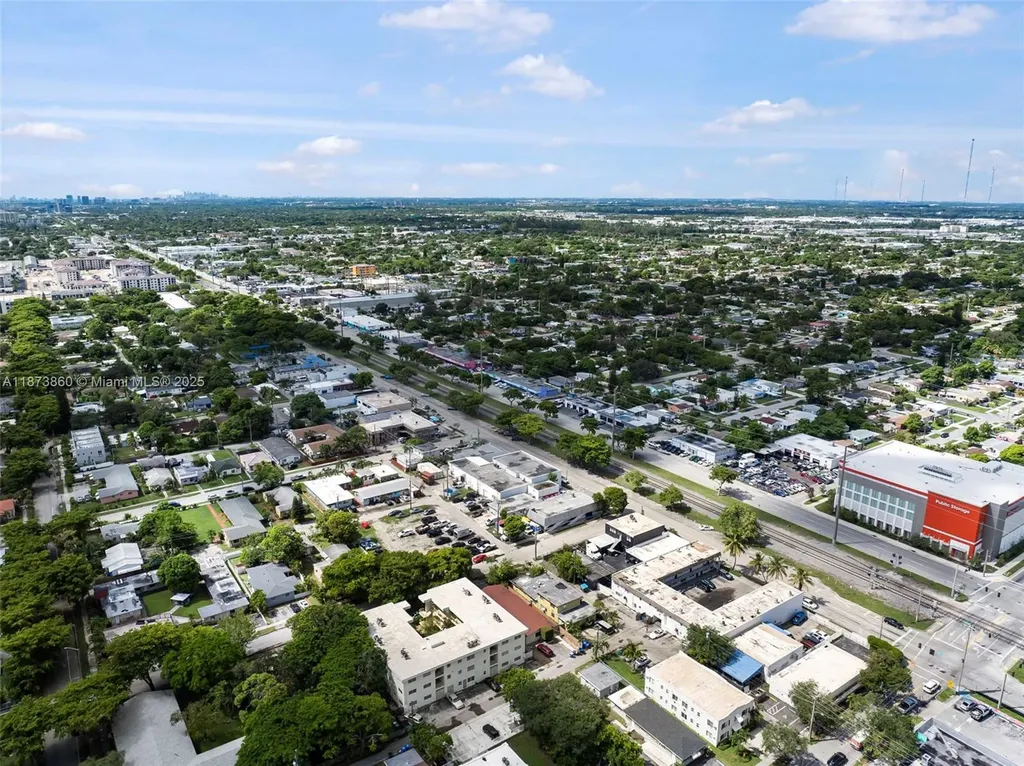 2033 Dewey Street Hollywood FL 33020