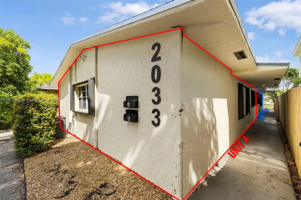 2033 Dewey Street Hollywood FL 33020