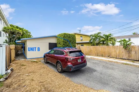 2033 Dewey Street Hollywood FL 33020