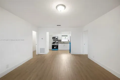 2033 Dewey Street Hollywood FL 33020