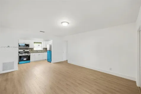 2033 Dewey Street Hollywood FL 33020