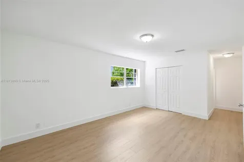 2033 Dewey Street Hollywood FL 33020
