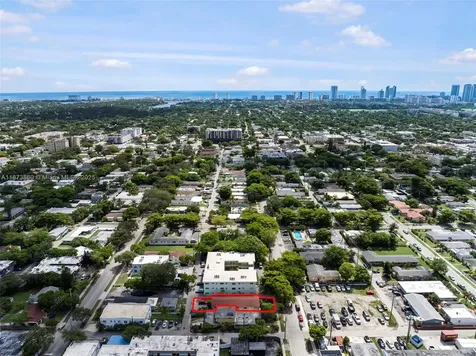 2033 Dewey Street Hollywood FL 33020