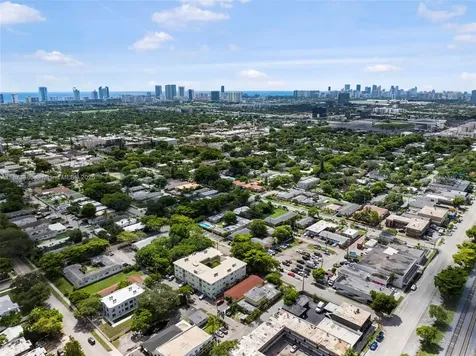 2033 Dewey Street Hollywood FL 33020
