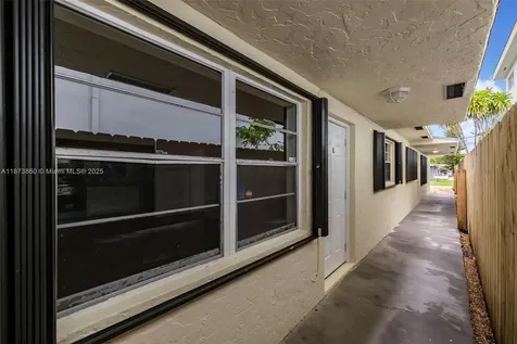 2033 Dewey Street Hollywood FL 33020