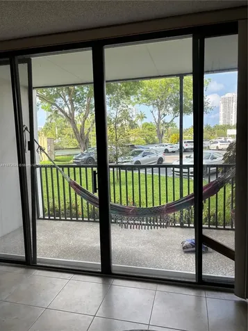 3475 N Country Club Drive Aventura FL 33180