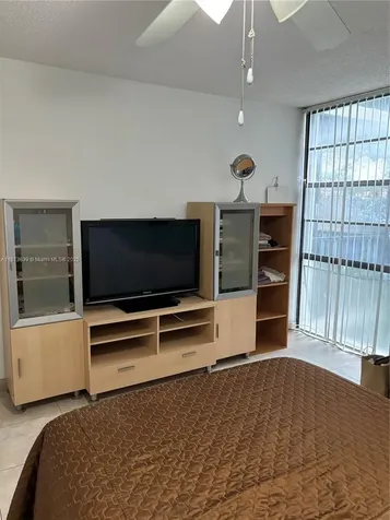 3475 N Country Club Drive Aventura FL 33180