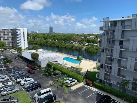 3475 N Country Club Drive Aventura FL 33180