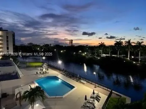 3475 N Country Club Drive Aventura FL 33180