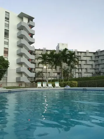 3475 N Country Club Drive Aventura FL 33180