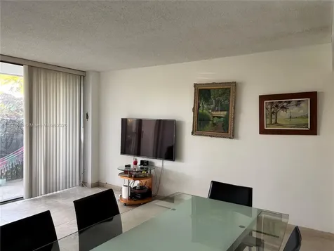 3475 N Country Club Drive Aventura FL 33180
