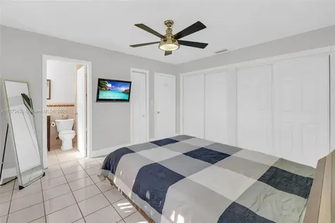 4200 NW 2nd Street Plantation FL 33317