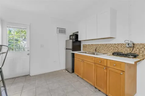 4200 NW 2nd Street Plantation FL 33317