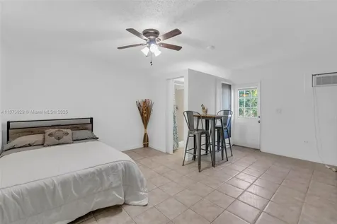 4200 NW 2nd Street Plantation FL 33317
