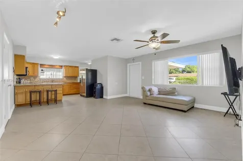 4200 NW 2nd Street Plantation FL 33317