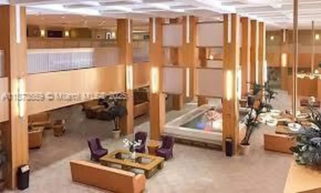 2042 Newcastle C Boca Raton FL 33434