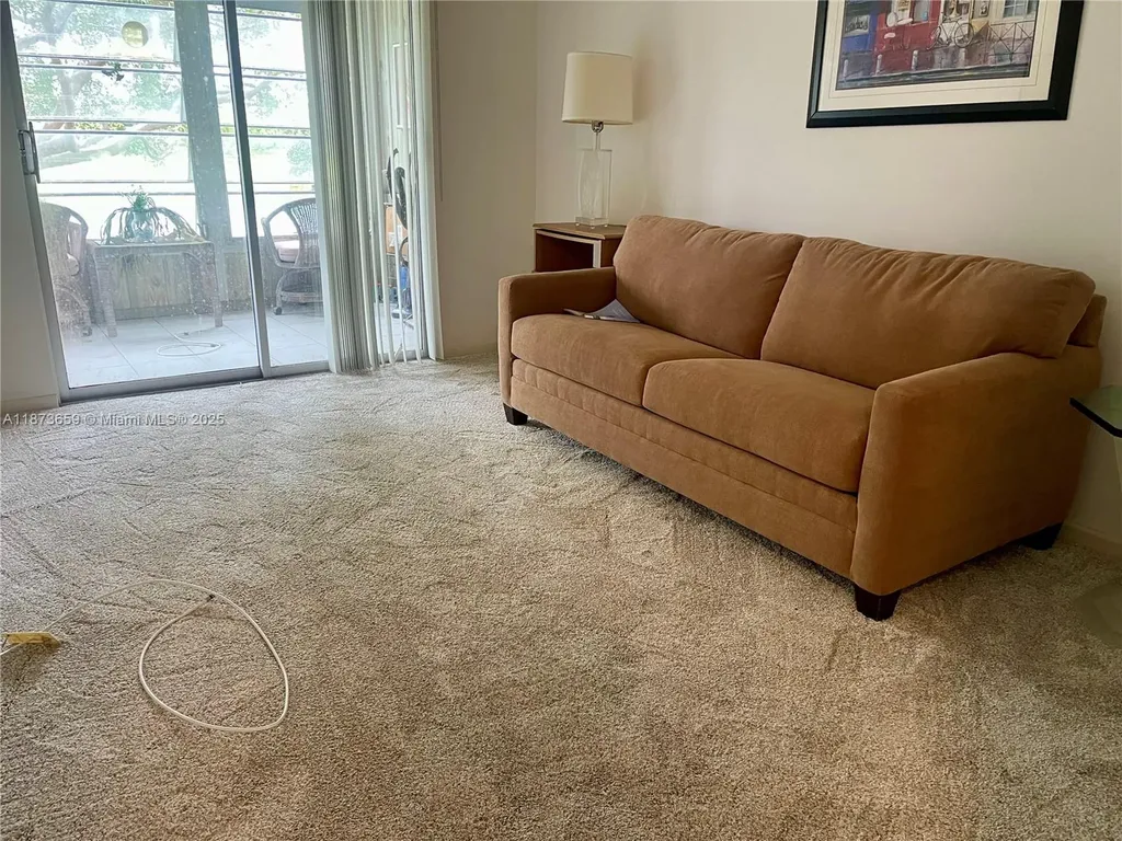 2042 Newcastle C Boca Raton FL 33434