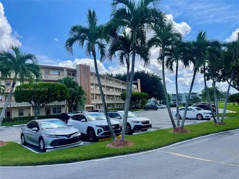 2042 Newcastle C Boca Raton FL 33434