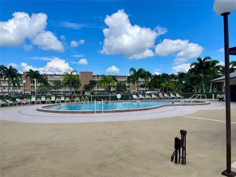 2042 Newcastle C Boca Raton FL 33434