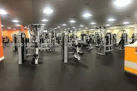 2042 Newcastle C Boca Raton FL 33434