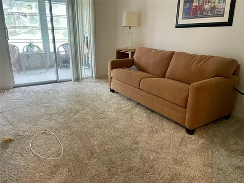 2042 Newcastle C Boca Raton FL 33434