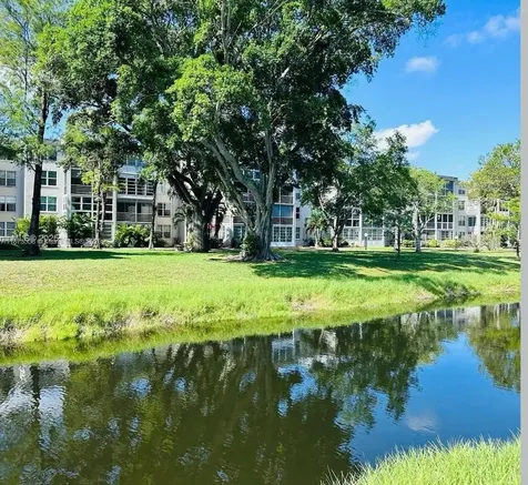 4850 NW 29th Court Lauderdale Lakes FL 33313